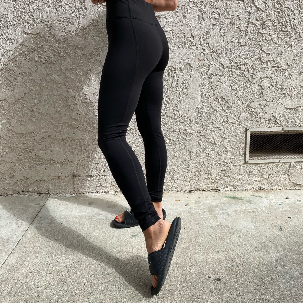 VS workout pants